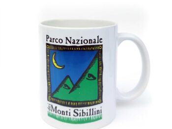 La tazza del parco nazionale dei monti sibillini bianca